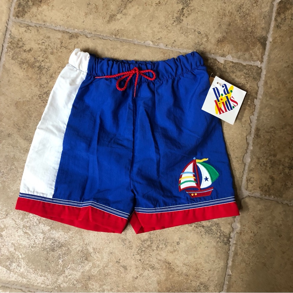 🆕! ⛵️ Boys Blue, White, & Red Sailboat p.a. kids Swimsuit - Size 6 ⛵️